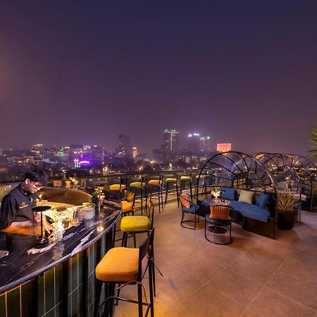 Le Premier Hotel & Rooftop Bar Hanoi Exterior foto