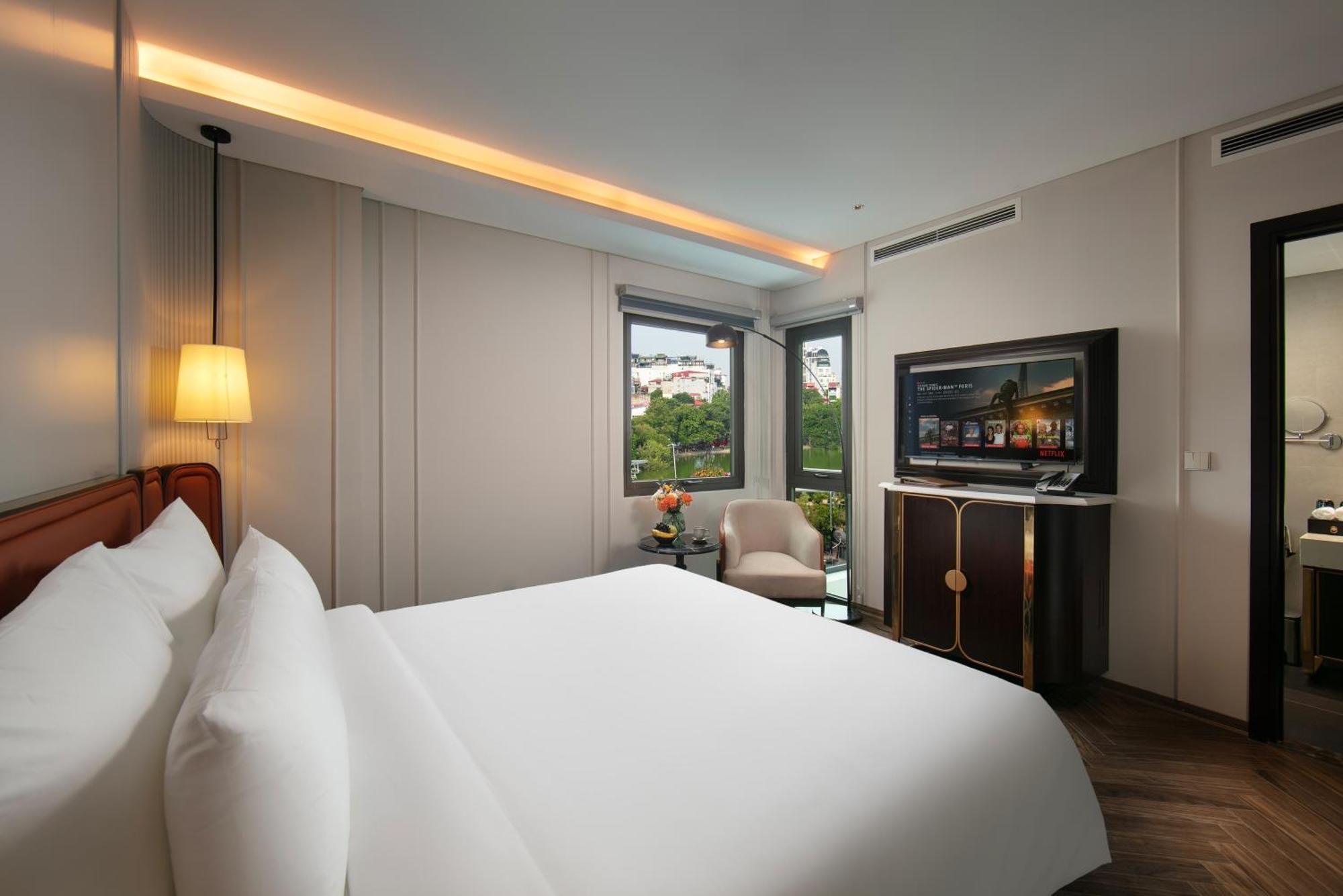 Le Premier Hotel & Rooftop Bar Hanoi Exterior foto