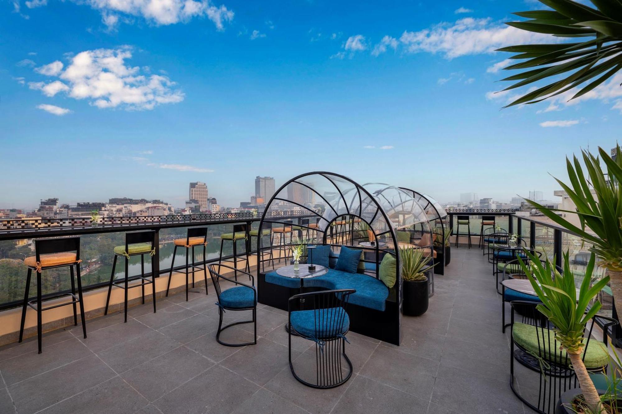 Le Premier Hotel & Rooftop Bar Hanoi Exterior foto